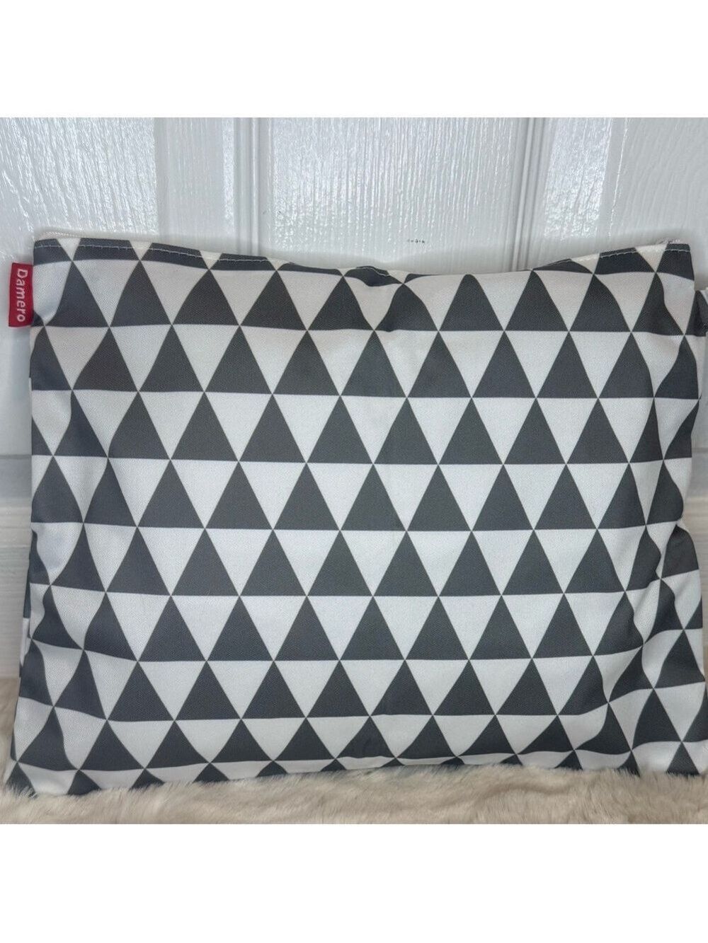 DAMERO GEOMETRIC WET DRY TRAVEL POUCH WITH HANDLE